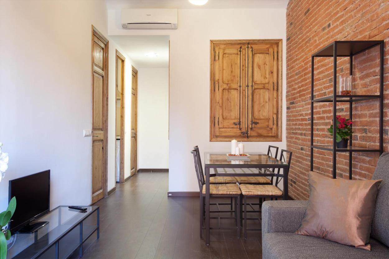 2-Bedroom Apartment For Families Barcelona Exterior foto